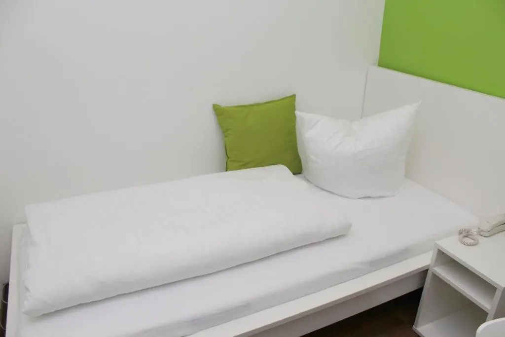 Capsule hotel Hostel S16 Munich